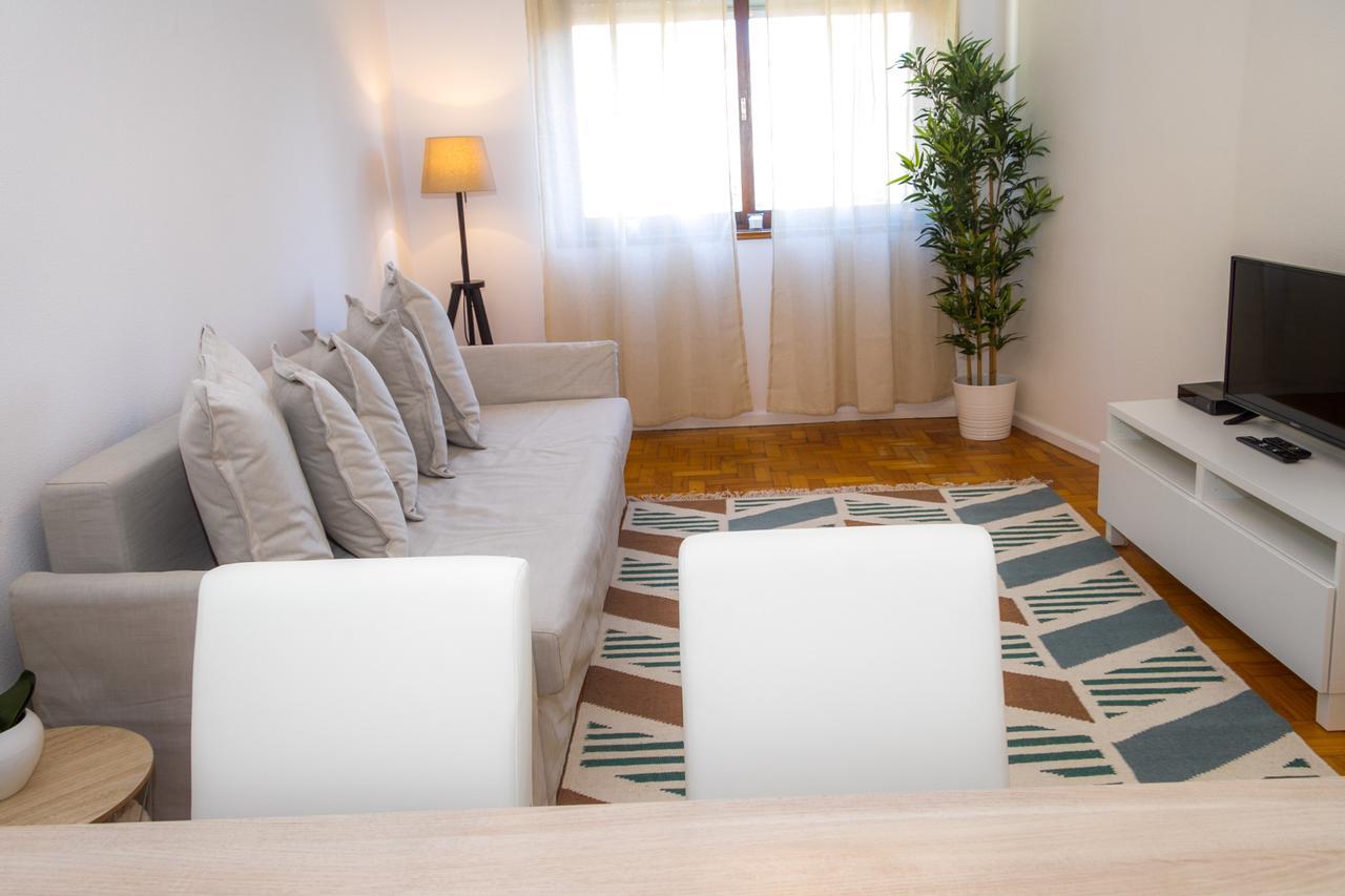 Liiiving In Porto | Downtown Delight Apartments Room photo